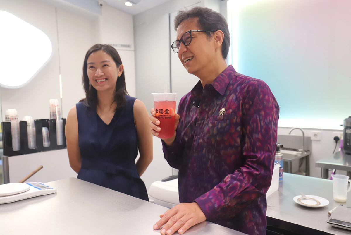FOTO: Menkes Kenalkan Label “Nutri-Level”, Panduan Baru Memilih Minuman Lebih Sehat