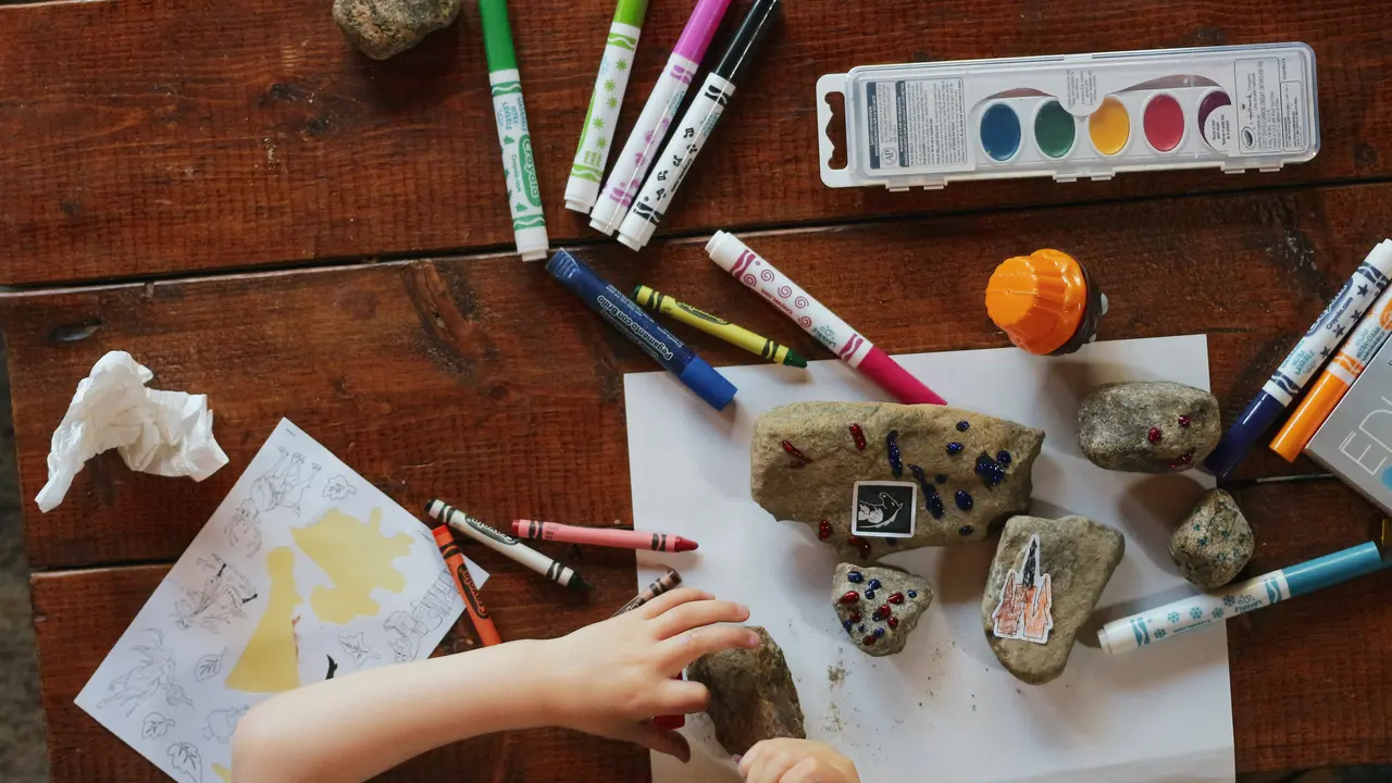 Contoh ilustrasi seni yang dilakukan anak-anak