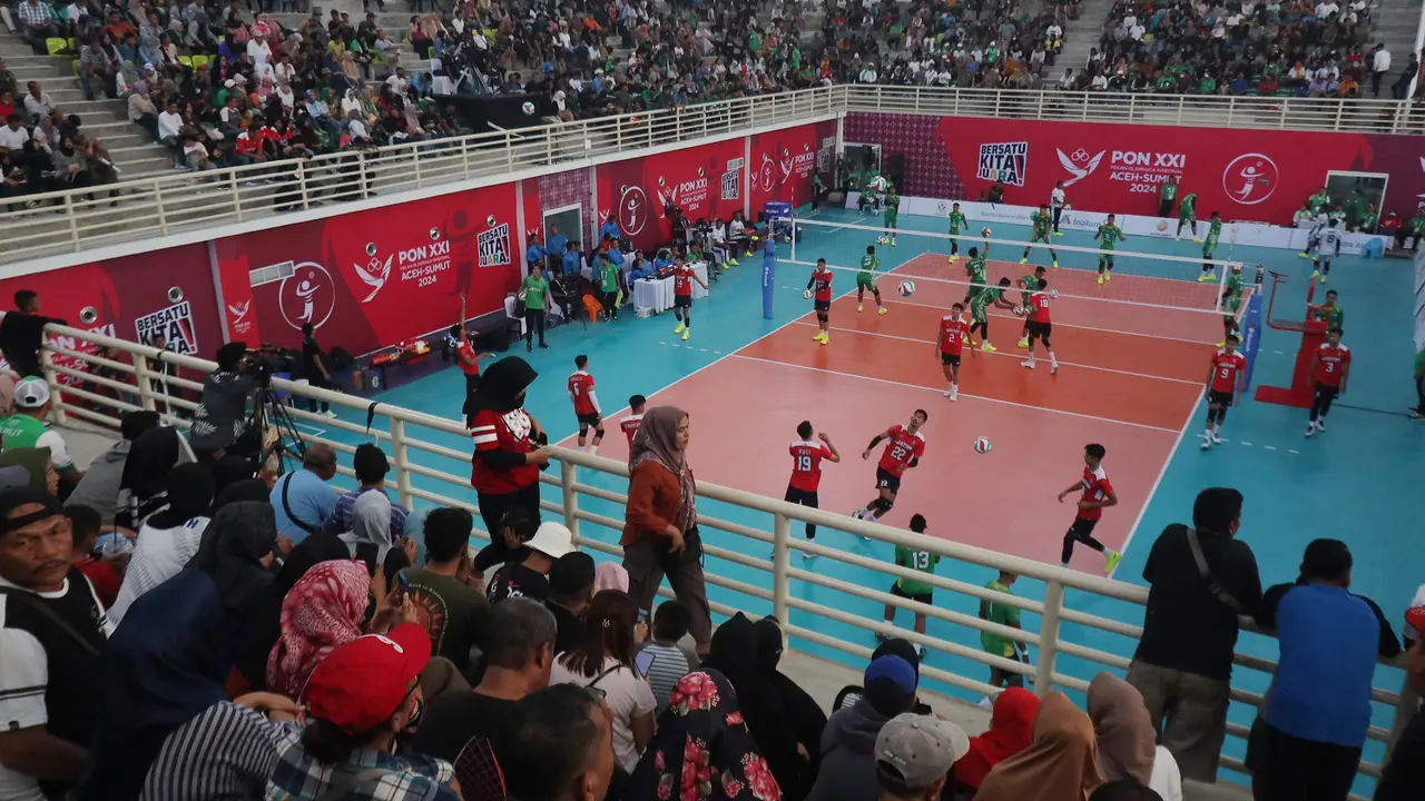 Suporter voli Jatim