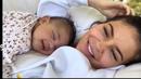 Sempat tak ingin lagi mengunggah foto Stormi, sepertinya Kylie Jenner berubah pikiran. (instagram/kyliejenner)