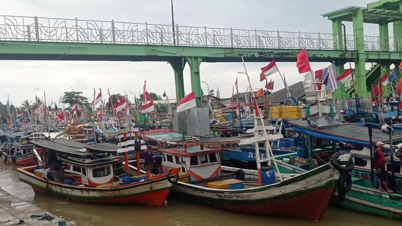 Angin Kencang dan Gelombang Tinggi: Ribuan Nelayan Pandeglang-Lebak Tidak Melaut Sebulan Terakhir