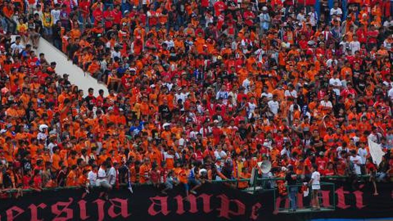  Persaingan antar suporter tak pernah berujung