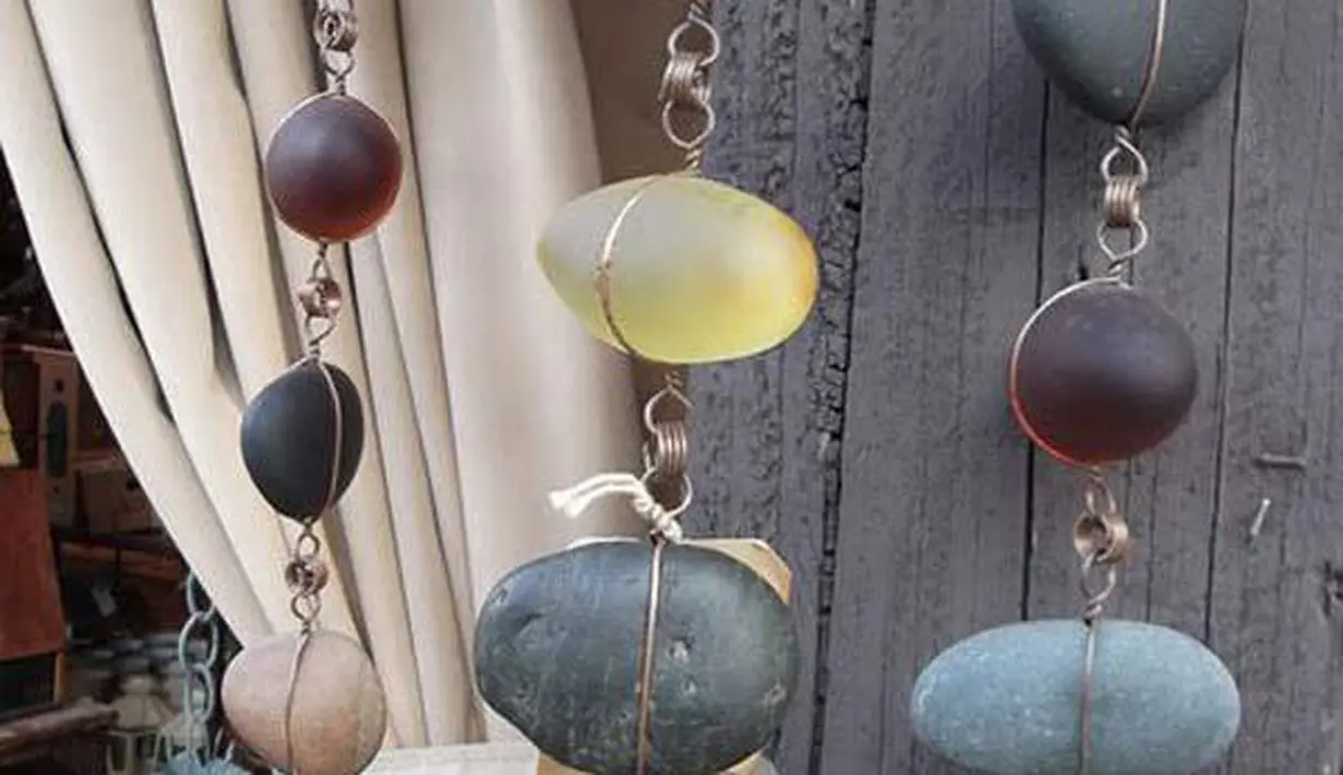 10 Ide Manfaatkan Batu Kali Jadi Dekorasi Rumah - Photo Fimela.com