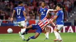 2 Sisi Mata Uang Kritik Lisandro Martinez ke Manajemen MU