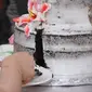 Ilustrasi kue pernikahan. (dok. pexels/Arnel Apari)