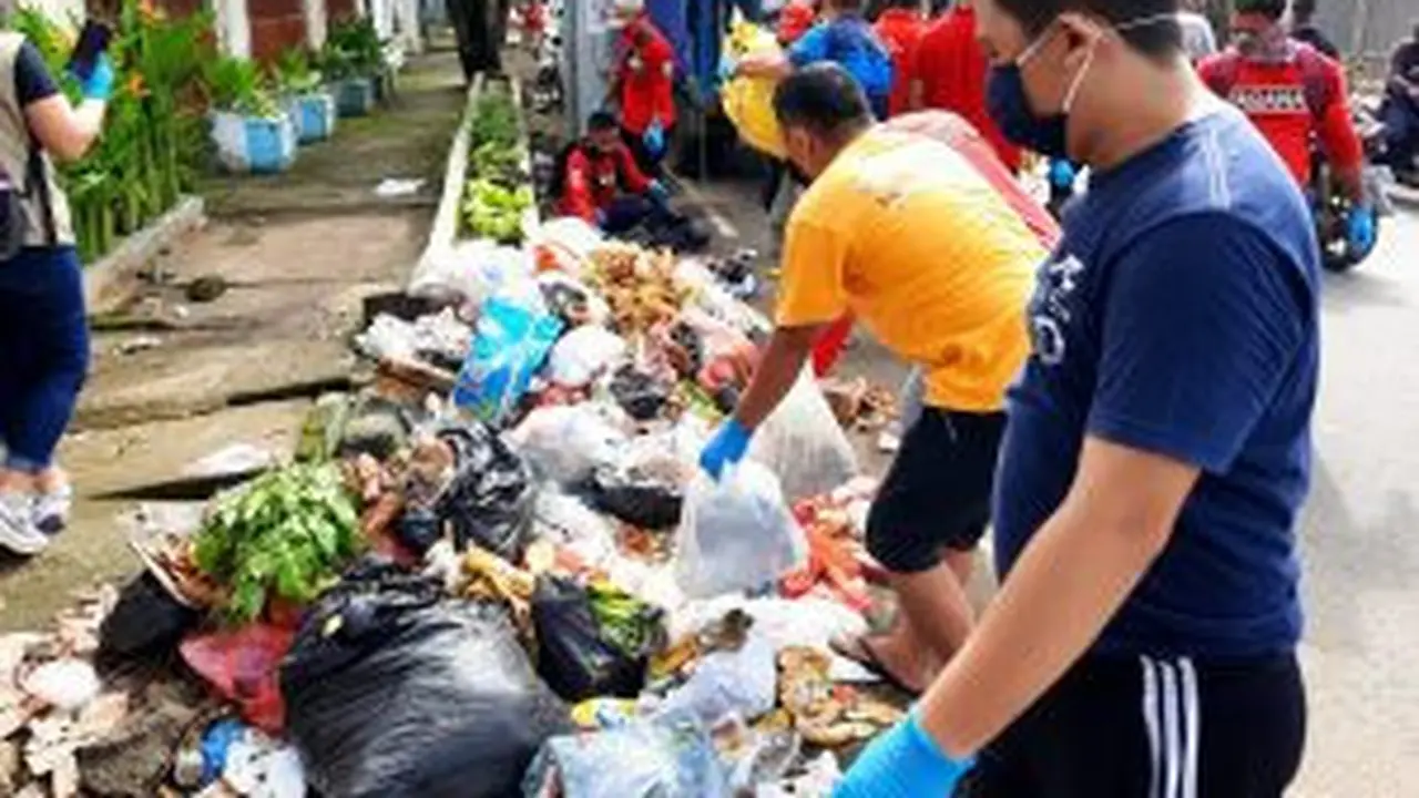 Dalam operasi bersih-bersih kota itu, Pemprov Sulut kembali menurunkan seluruh ASN dan Tenaga Harian Lepas (THL) yang ada di Manado.