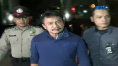 Pihak KPK juga belum memberikan keterangan resmi terkait penangkapan bupati Jombang tersebut.