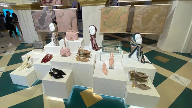 Buttonscarves dan Benang Jarum