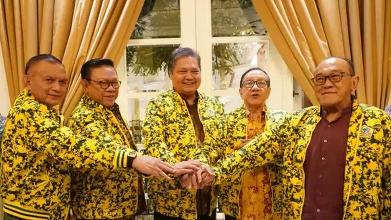 Saat kembali ditanya apakah benar Golkar tidak akan mungkin mendukung Anies, Airlangga kembali membenarkan.