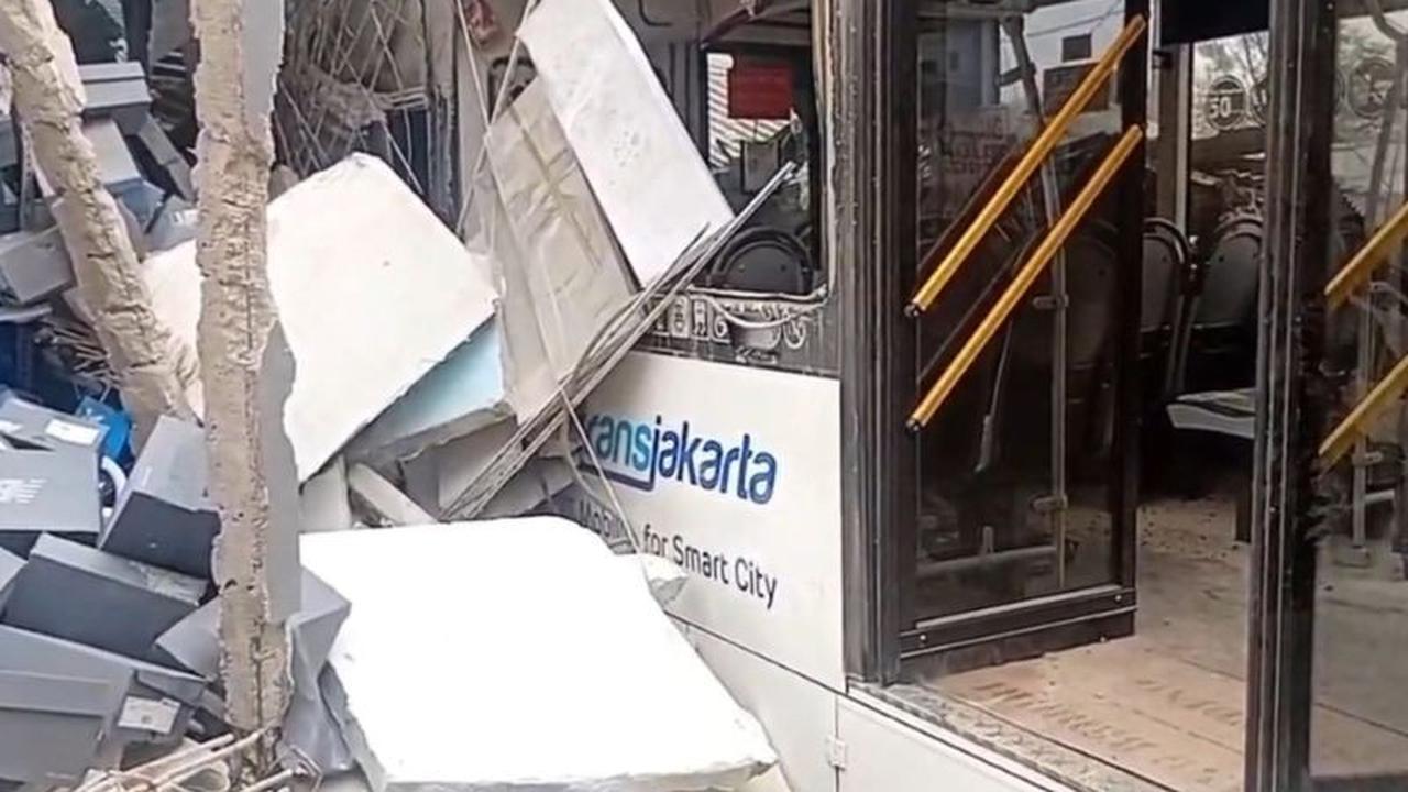 Terungkap! Ini Dia 'Human Factor' di Balik 3 Kali Kecelakaan Transjakarta Beruntun