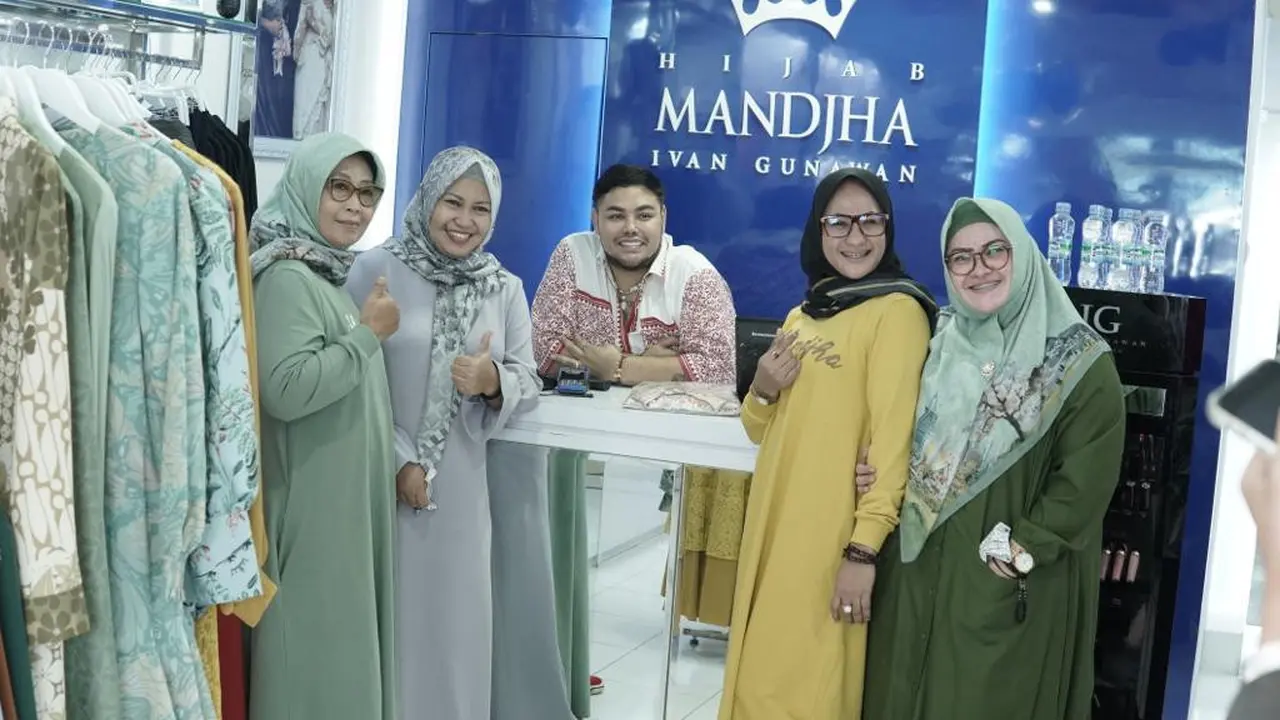 Mandjha Hijab by Ivan Gunawan Kembali membuka store-nya yang ke 12 di Daerah Istimewa Yogyakarta pada 30 Juli 2022. (DOK. Mandjha Hijab)
