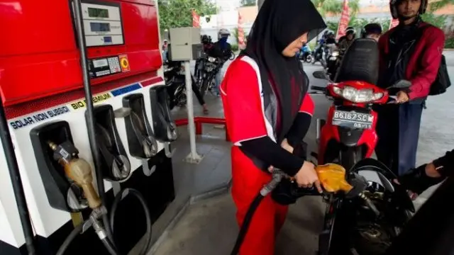 News Flash : Kenaikan Harga BBM Masih Tunggu Jokowi
