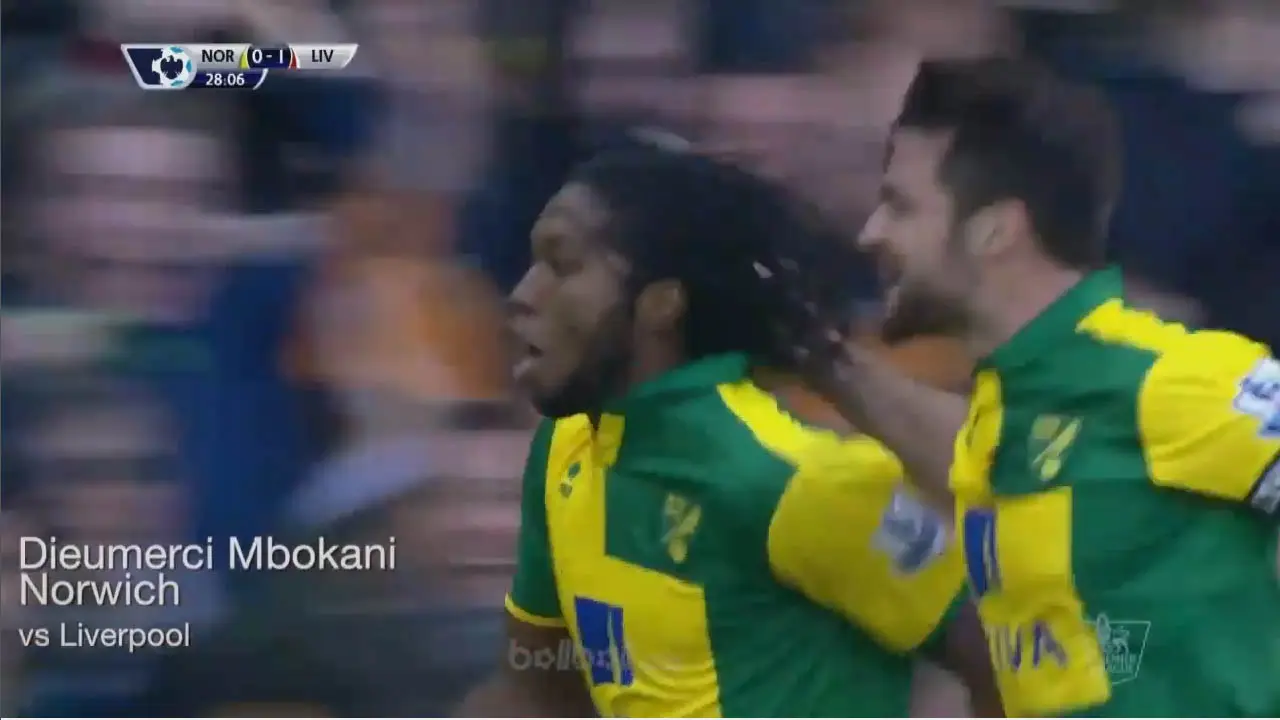 Tanpa Melihat Gawang, Tendangan Mbokani Berbuah Gol Cantik