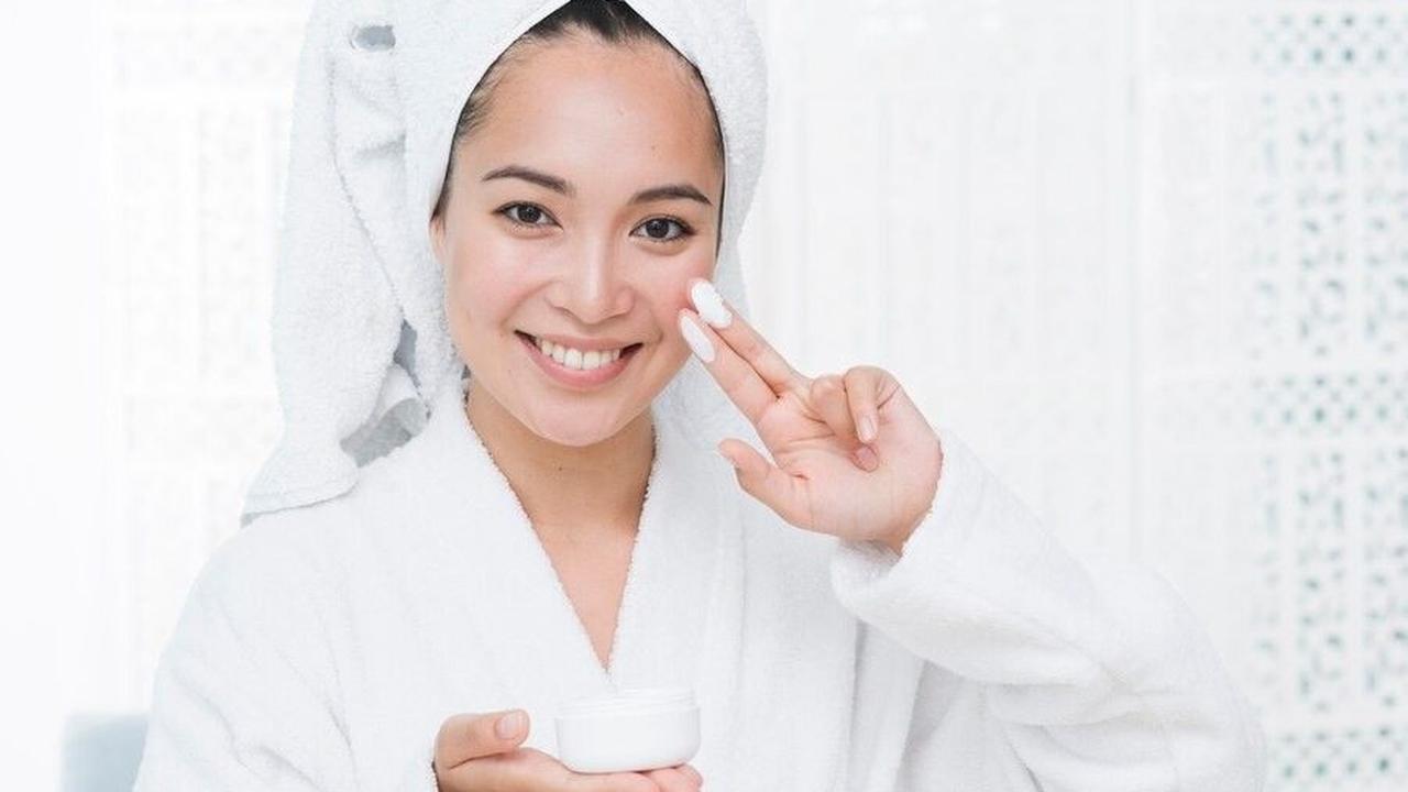4. Gunakan Moisturizer