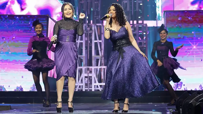 [Bintang] Prilly Latuconsina dan Wizzy