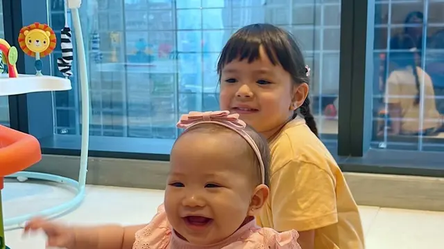 Potret Anak Asmirandah dan Jessica Milla (credit: https://www.instagram.com/asmirandah89)