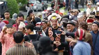 Capres Ganjar Pranowo menghadiri Dies Natalis UGM ke-74 di Sleman, Daerah Istimewa Yogyakarta (DIY), Minggu (17/12/2023). (Foto: Tim Humas dan Media Ganjar Pranowo)