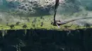 Jurassic World: Fallen Kingdom menceritakan Chris Pratt yang berusaha menyelamatkan dinosaurus dari letusan gunung berapi. (ScreenRant)