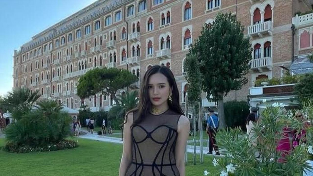 10 Potret Cantik Beby Tsabina Hadiri Venice Film Festival 2023 Disebut Mirip Banget Jisoo Blackpink