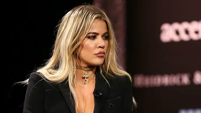 [Bintang] Khloe Kardashian