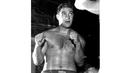 Rocky Marciano adalah petinju yang menjadi inspirasi film Rocky yang dibintangi Sylvester Stallone. Rocky adalah petinju AS keturunan Italia. Ia memenangkan semua pertandingan dari total 49 partai dengan 43 partai diantaranya menang KO. (AFP/INP/STAF)