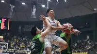 Duel Satria Muda Pertamina Bandung vs Bogor Hornbills di semifinal IBL 2026. (Bola.com/Erwin Snaz)