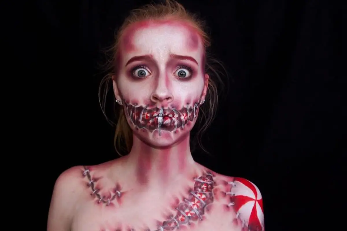 Masih Remaja, Muka Cewek Ini Bisa Berubah Jadi 10 Rupa Monster!