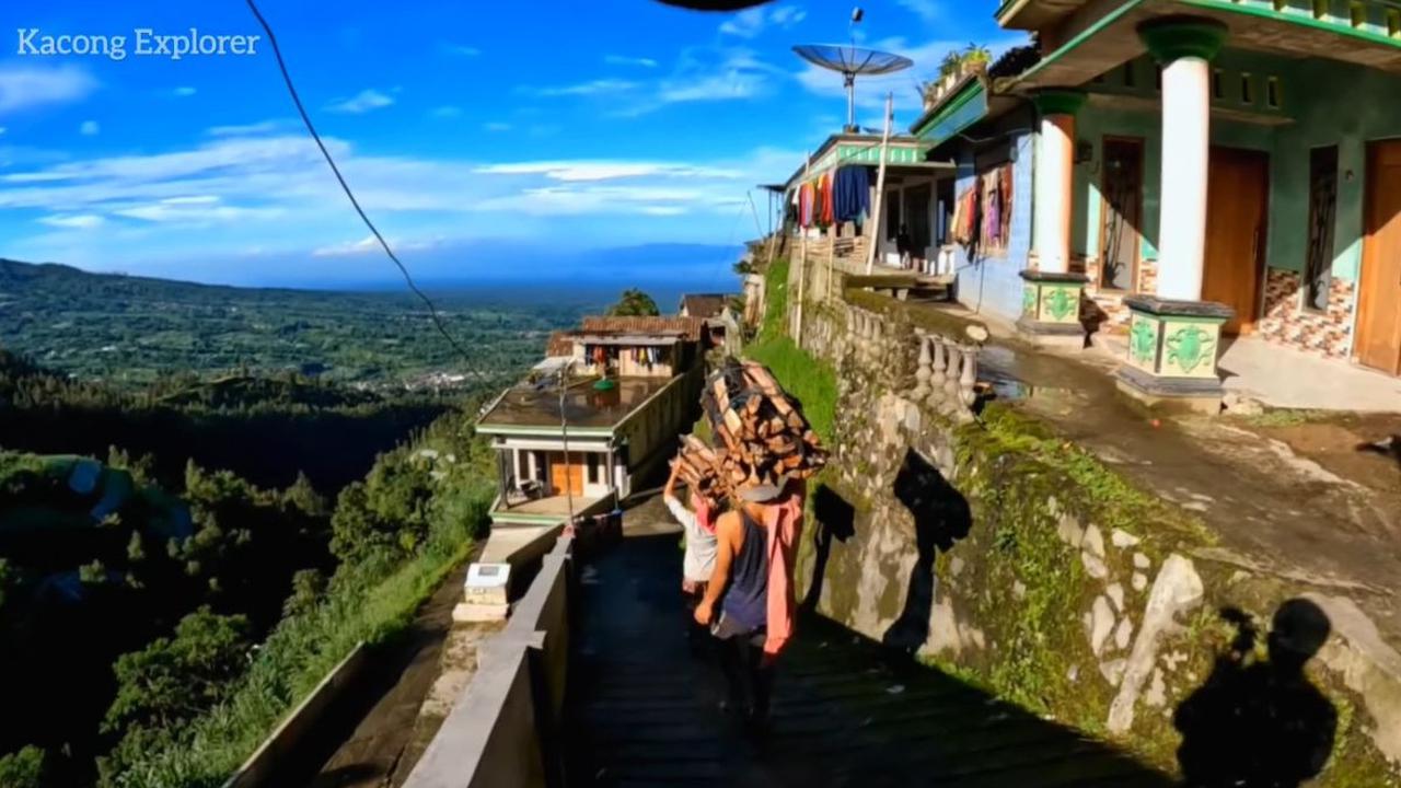 Tak Mengungsi saat Erupsi Merapi