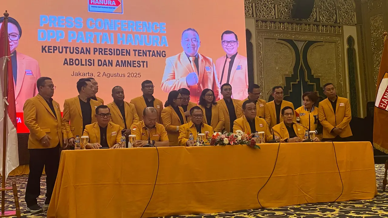 Dewan Pimpinan Pusat Partai Hati Nurani Rakyat (DPP Hanura) bicara terkait abolisi Tom Lembong dan amnesti Hasto Kristiyanto.