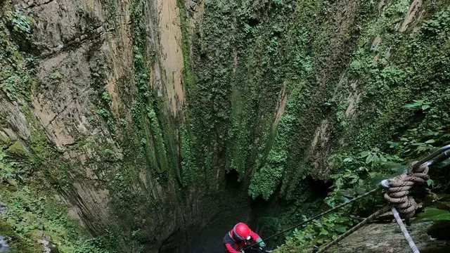 Gua Hatusaka