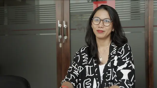 Aktivis Perempuan Tunggal Prawesti