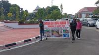 Pasutri di Batam Cari Keadilan terkait Kematian Anaknya (Foto: Ajang/Liputan6.com)