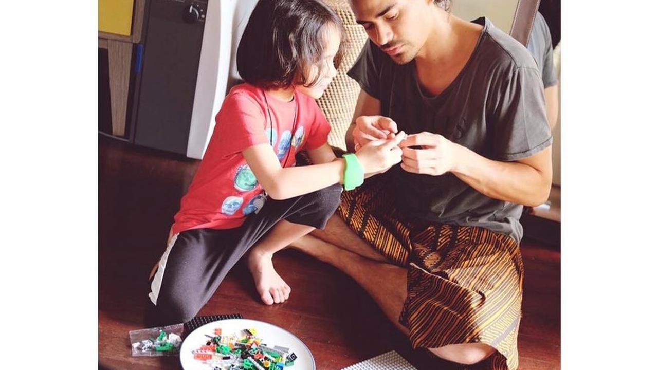 Ashraf Sinclair dan Noah Sinclair
