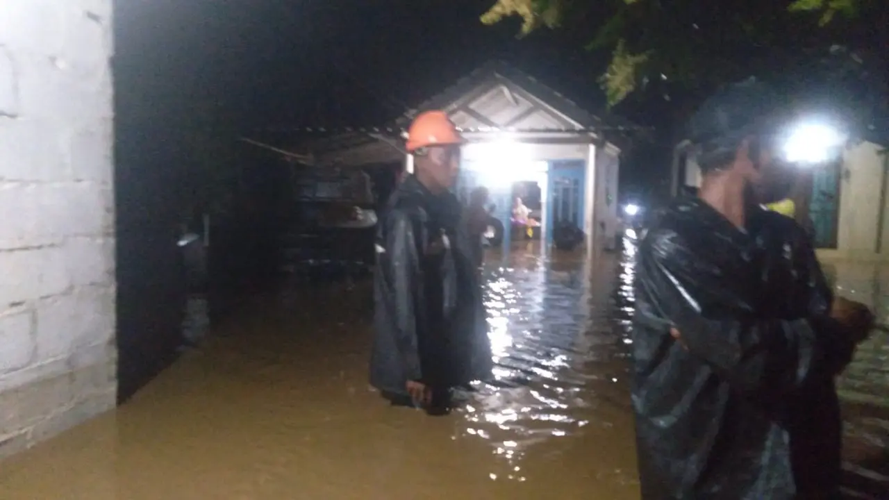 Banjir merendam ratusan rumah di Kabupaten Situbondo. (Istimewa)