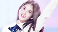 JYP mengumumkan bahwa Jeon Somi telah meninggalkan agensi yang menanunginya tersebut. (Allkpop)