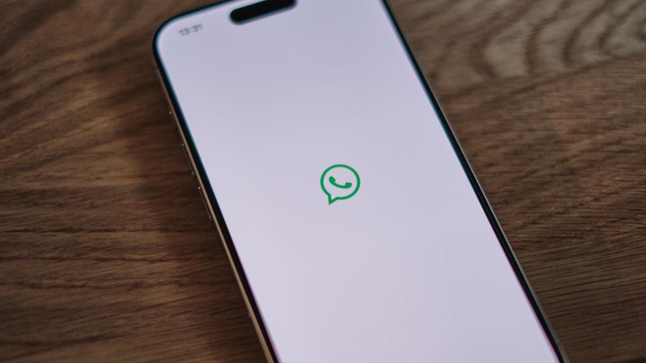 Cara Sadap WhatsApp Tanpa Sentuh HP, Memang Bisa?