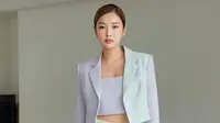 10 Outfit Celana Pendek Wanita Korea yang Populer di 2025: Tampil Modis