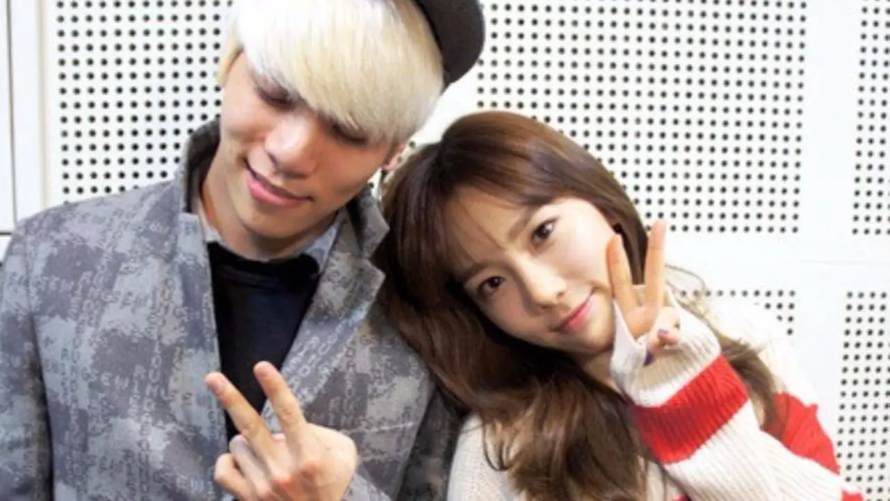 [Bintang] Jonghyun SHINee dan Taeyeon