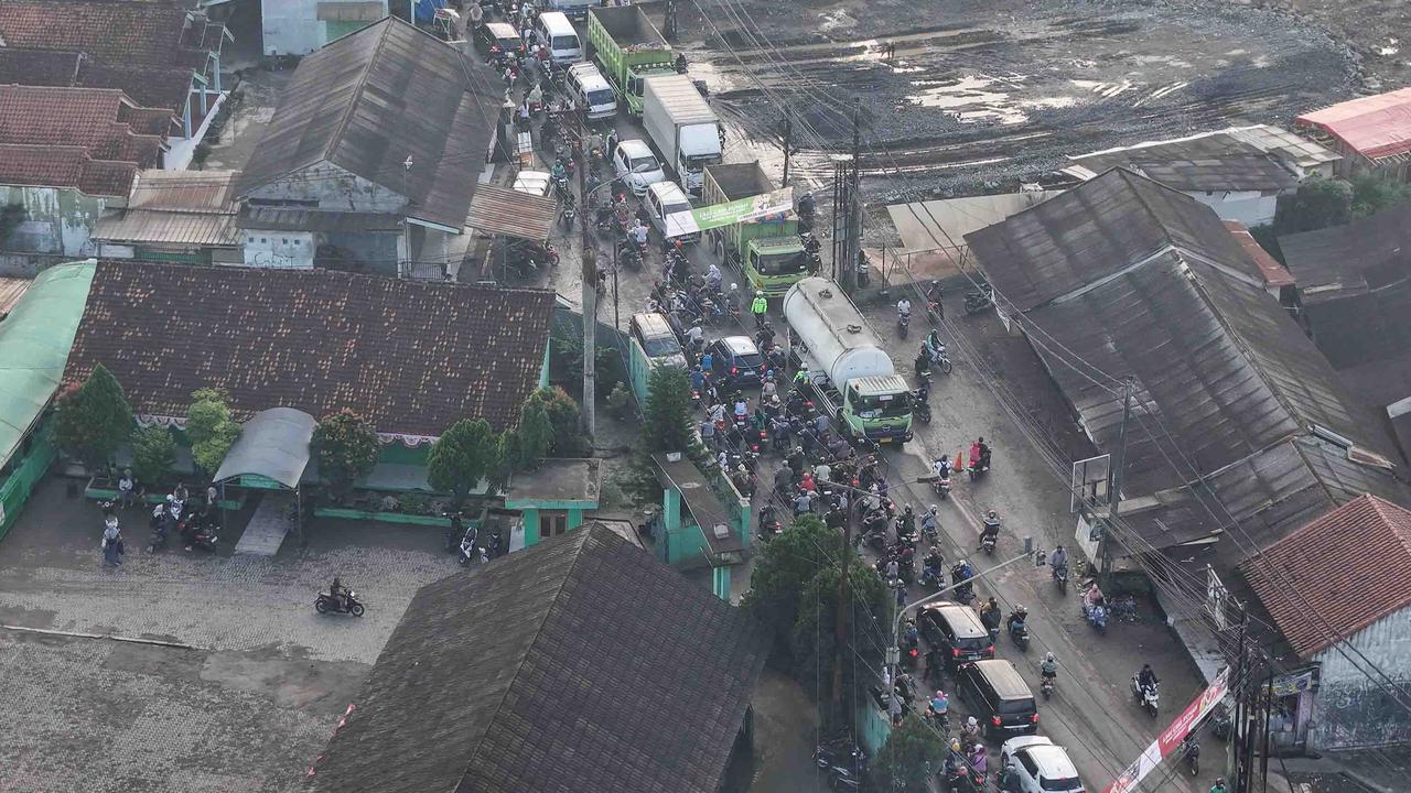 FOTO: Horor Macet Setiap Pagi di Parung Panjang