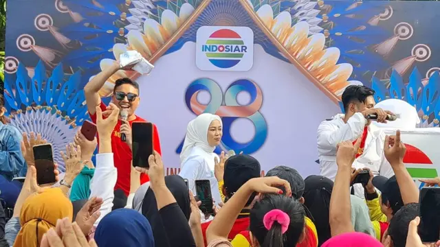 Panggung Bestie INDOSIAR di BKT Duren Sawit