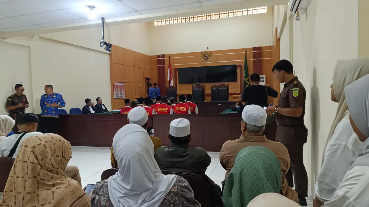 Sidang kasus perusakan rumah singgah di Sukabumi. (Liputan6.com/Fira Syahrin)