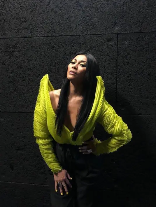 (Instagram/anggun_cipta)