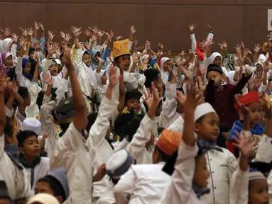 Suasana saat 1.200 anak yatim mengikuti buka bersama yang digelar PT Agung Podomoro Land Tbk di Pullman Central Park Jakarta, Selasa (22/5). (Liputan6.com/Arya Manggala)