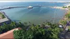 Pada hari kedua Lebaran, puluhan ribu warga Ibukota terlihat memadati kawasan wisata Ancol, Jakarta Utara.