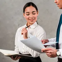 Sahabat Fimela, memasuki 2026, resolusi karier tak lagi harus identik dengan “bekerja lebih keras” atau “terus mengejar”. [Dok/freepik.com]