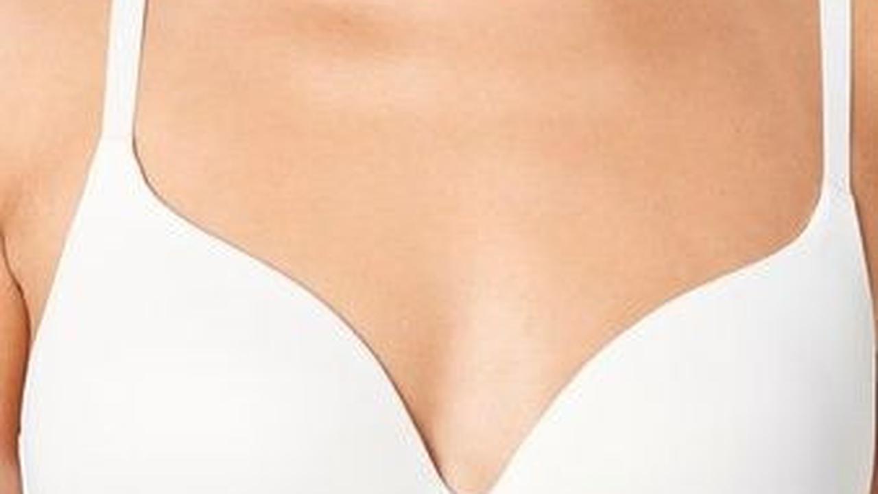 4. Contour Cup Bra: Menyesuaikan dengan Bentuk Payudara