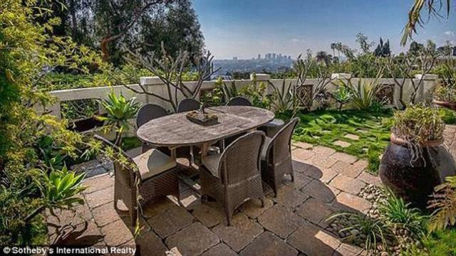 [Bintang] Rumah Nick Jonas