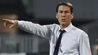 Al Nassr kini dilatih oleh Rudi Garcia. Ia ditunjuk menukangi klub tersebut setelah sukses membawa Lille menjuarai Ligue 1 pada 2011. Skuad berjuluk Najd’s Knight juga dikeperkuat beberapa pemain top seperti Vincent Aboubakar, David Ospina, Luis Gustavo, dan Alvaro Gonzalez. (AFP/Pascal Guyot)