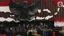 Ketua MA, M. Hatta Ali membacakan sumpah dan janji kepada Ketua MPR dan Wakil Ketua MPR periode 2019-2024 pada Rapat Paripurna MPR di kompleks parlemen, Jakarta, Kamis (3/10/2019). Bambang Soesatyo resmi menjadi Ketua MPR setelah Fraksi Gerindra di MPR menyatakan sepakat. (Liputan6.com/Johan Tallo)