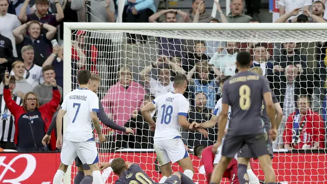 Inggris vs Bosnia